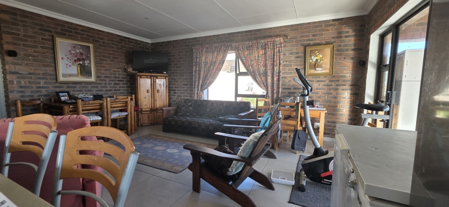 7 Bedroom Property for Sale in Dana Bay Western Cape